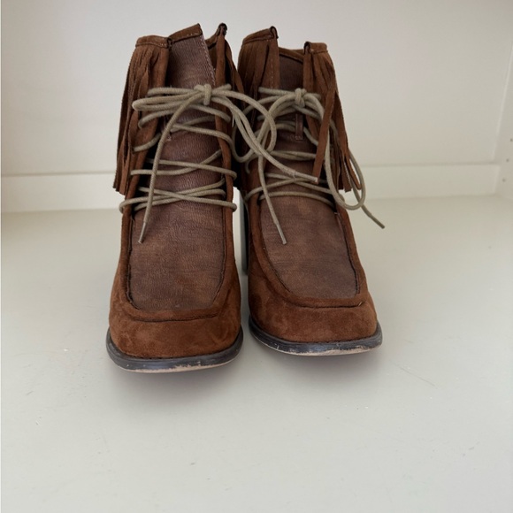 Anthropologie Vanessa Wu Brown Fringe Booties Size 41/9.5 - Picture 3 of 9